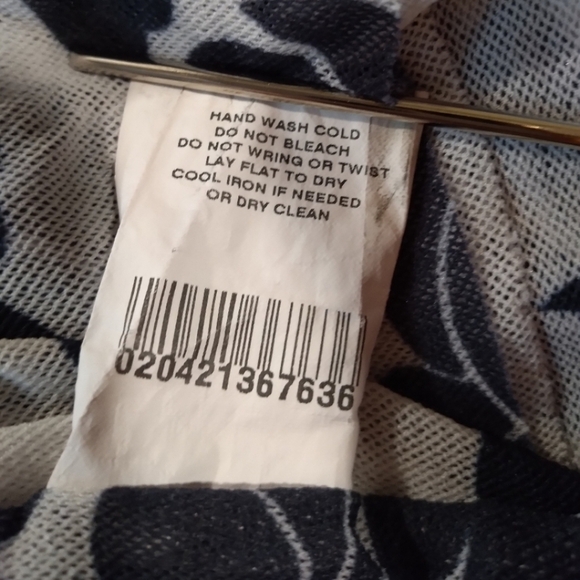 Sweet Pea sleeveless gauzy maternity top size L - Picture 4 of 7